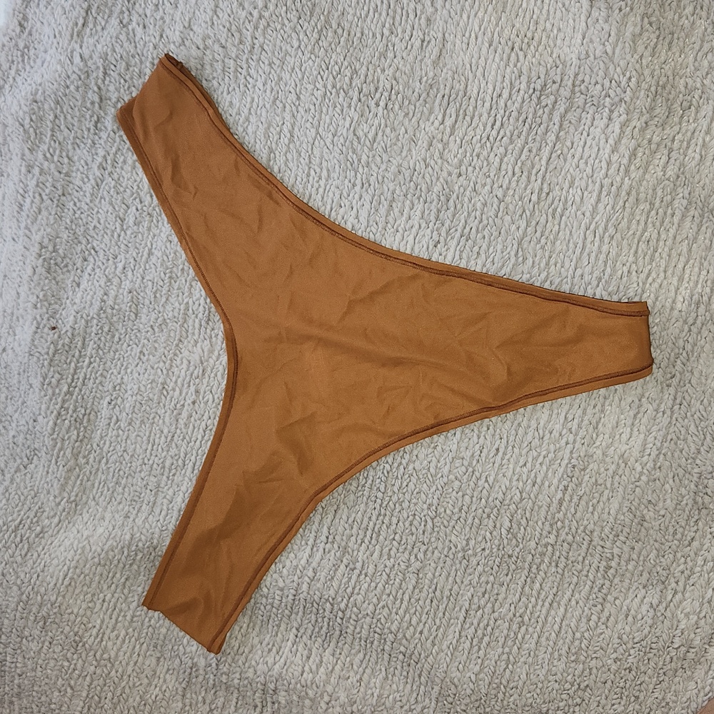 SKIMS COPPER THONG 4XL‎